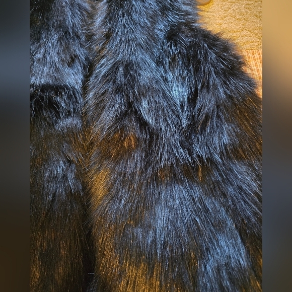 Sebby Collection Black Faux Fur Knit Vest L - Picture 3 of 11